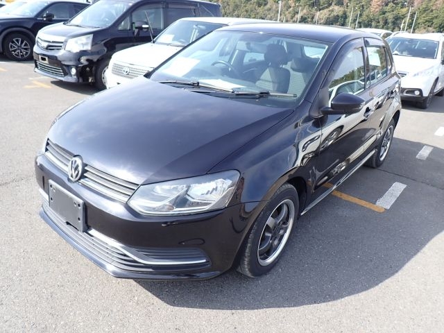 
								VOLKSWAGEN POLO AUTOMATIC 2015 petrol for Sale full									
