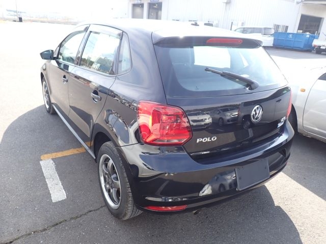 
								VOLKSWAGEN POLO AUTOMATIC 2015 petrol for Sale full									