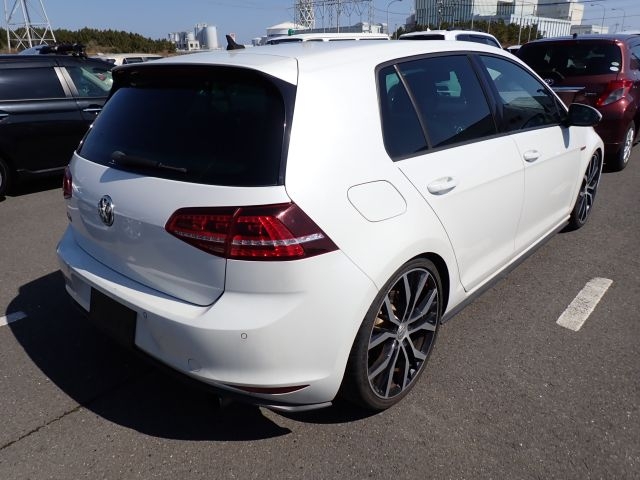 
								VOLKSWAGEN GOLF AUTOMATIC 2014 petrol for Sale full									