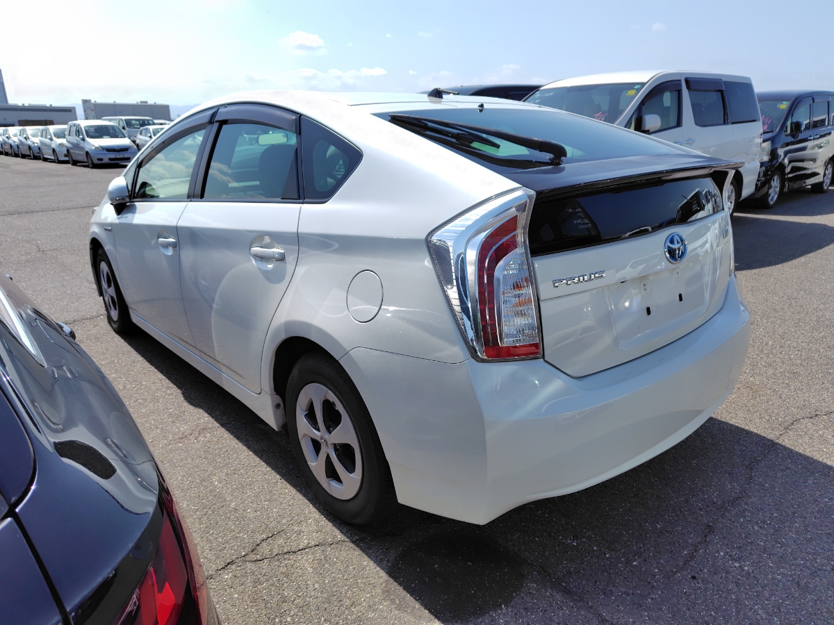 
								TOYOTA PRIUS AUTOMATIC 2014 hybrid for Sale full									